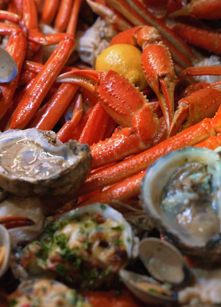 oysters-and-crab-legs